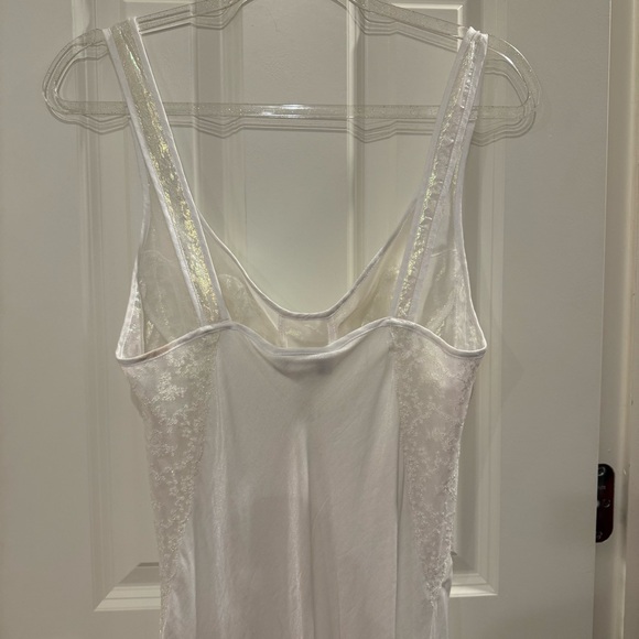 Victoria Secret Gold Label Collection Vintage White Iridescent Slip Dress size M - Picture 7 of 9